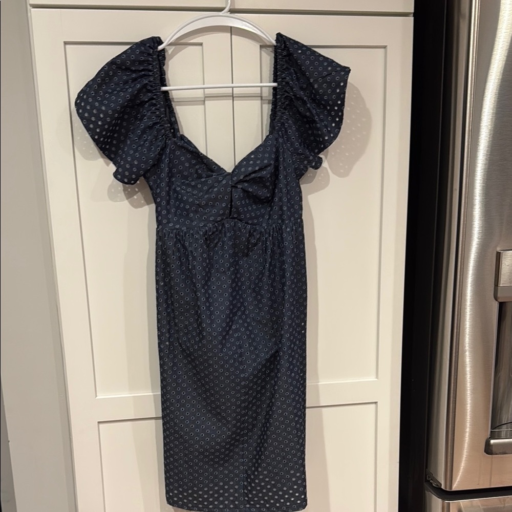 Blue Midi Sheath Dress with Puff Cap Sleeves and Sweetheart Neckline